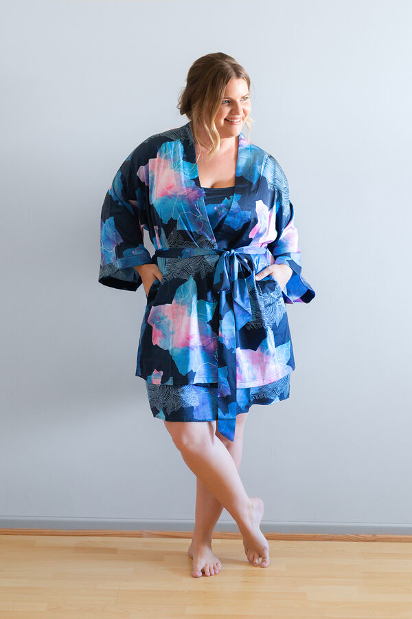 132A4099 Floral Bridesmaid Robes for bridal parties curvy