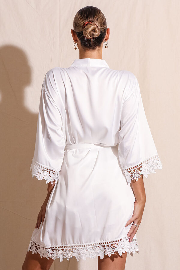 Ella White Lace Satin Bridesmaids Robe4 AmelieSatinLaceBridalRobeWhite