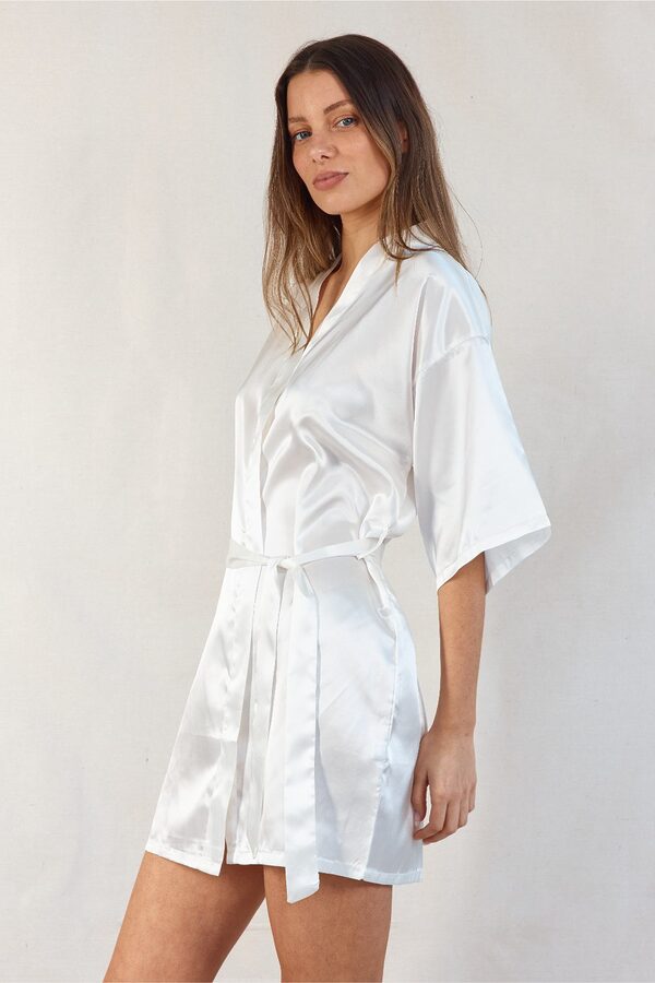 Evie White Personalised Bridal Robes Personalised Bridal Party Robes Melbourne