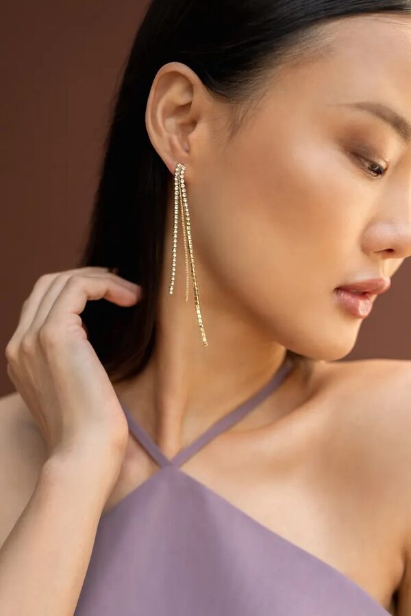 Hunter Rhinestone Drop Earrings by Jenny Yoo Hunter Rhinestone Drop Earrings by Jenny Yoo