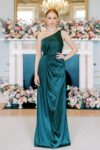 green bridesmaid dresses in satin by TH&TH