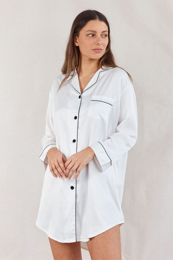 Willow Sleepshirt White Bridesmaids Getting Ready Ideas 3 The Willow White Bridesmaid Sleepshirt by Talia Sarah - Willow Sleepshirt White Bridesmaids Getting Ready Ideas 3