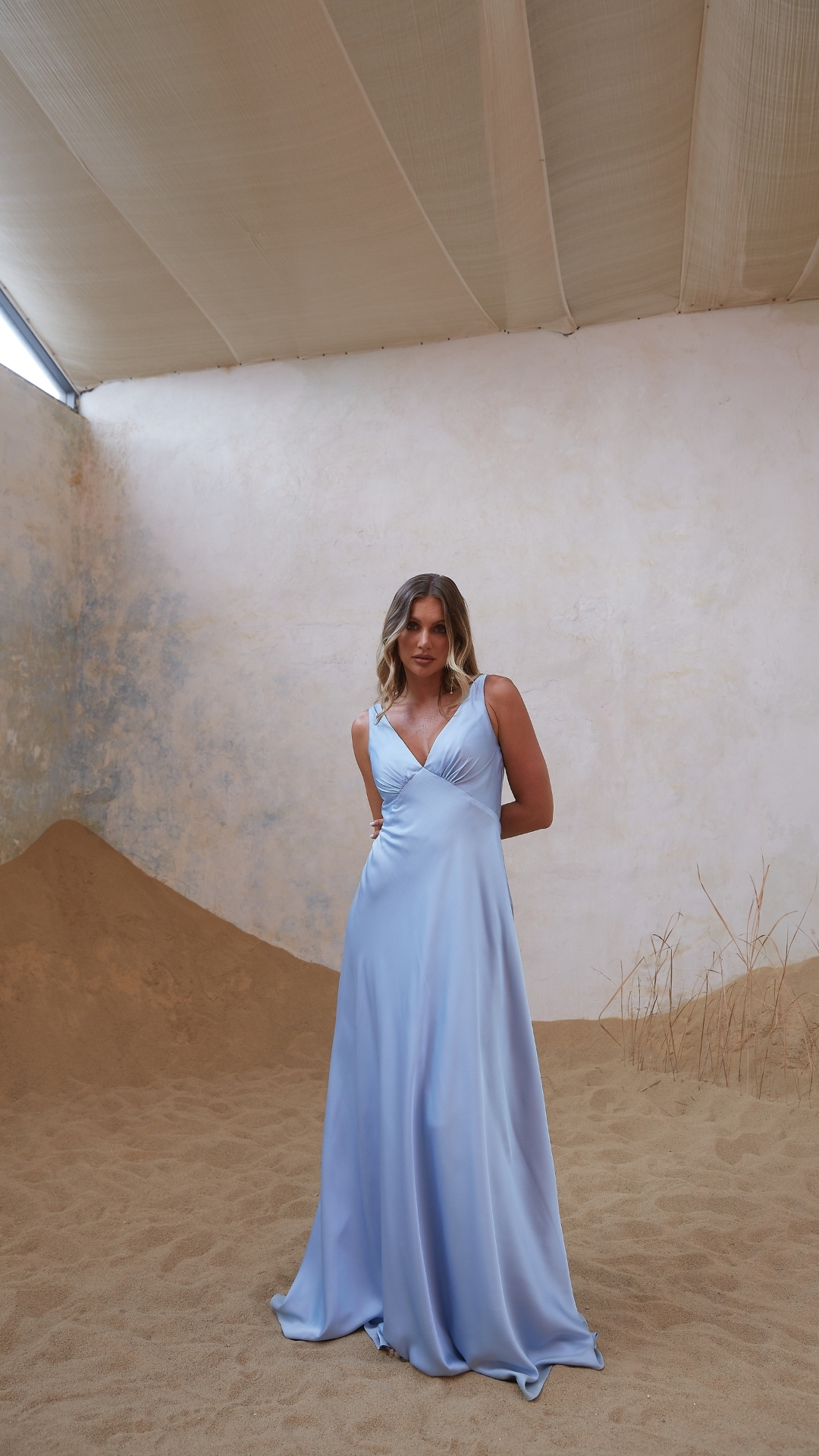 What Shades Are Recommended for Beach Wedding Bridesmaid Dresses? blog post image