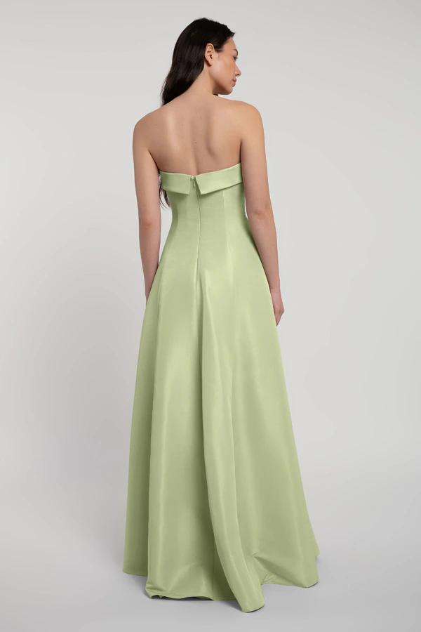 Chiara Pistachio back Chiara Pistachio back