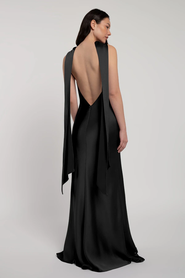 Luna Black back Luna Black back