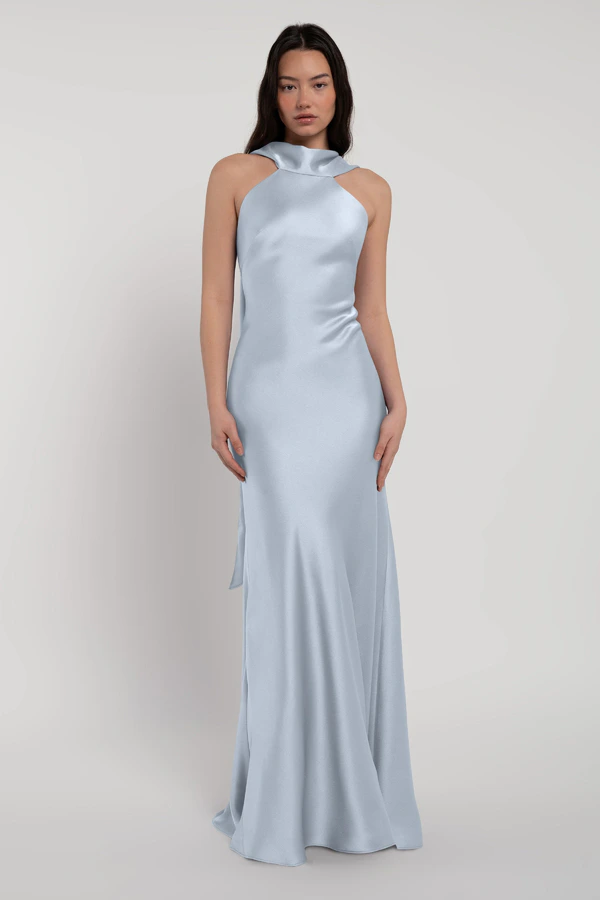 Luna Whisper Blue front Luna Whisper Blue front