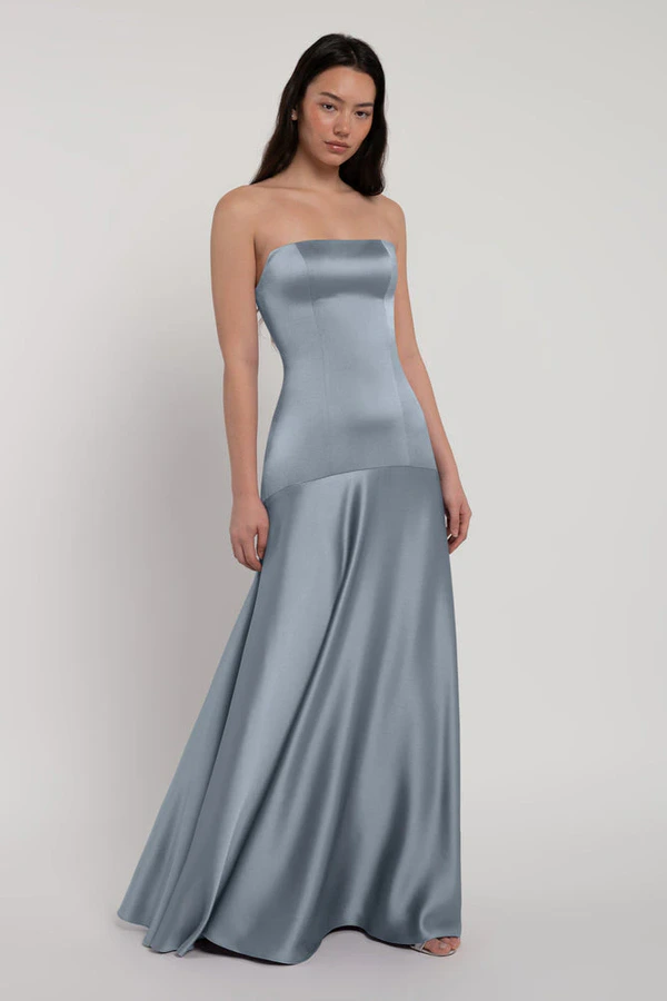 Pia Chambray Blue bridesmaid dress by Jenny Yoo — detail Pia Chambray Blue bridesmaid dress by Jenny Yoo — detail