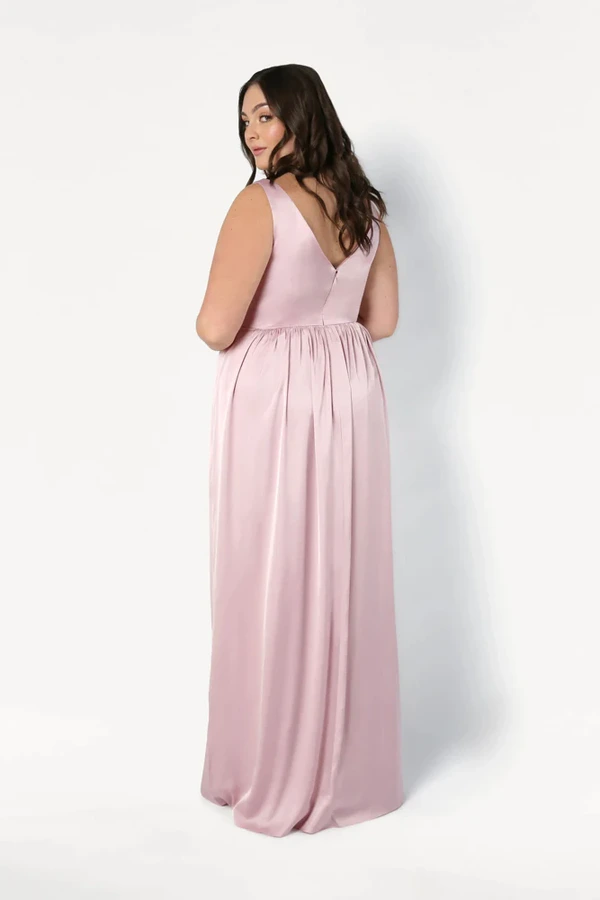Carmen Blush Pink Curve back Bridesmaid Dress by TH&TH Carmen Blush Pink pink bridesmaid dress by TH&TH, curve back view
