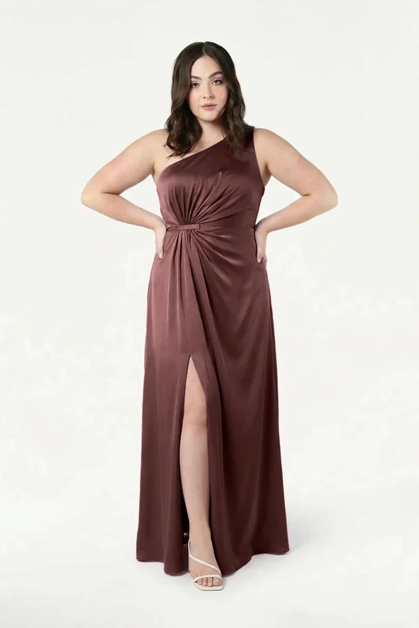 Greta Chocolate Brown Curve front Bridesmaid Dress by TH&TH Greta Chocolate Brown brown bridesmaid dress by TH&TH, curve front view