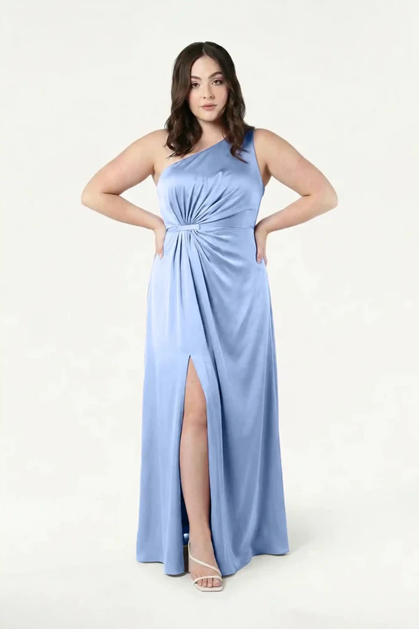 Greta Dusty Blue Curve front Bridesmaid Dress by TH&TH Greta Dusty Blue blue bridesmaid dress by TH&TH, curve front view