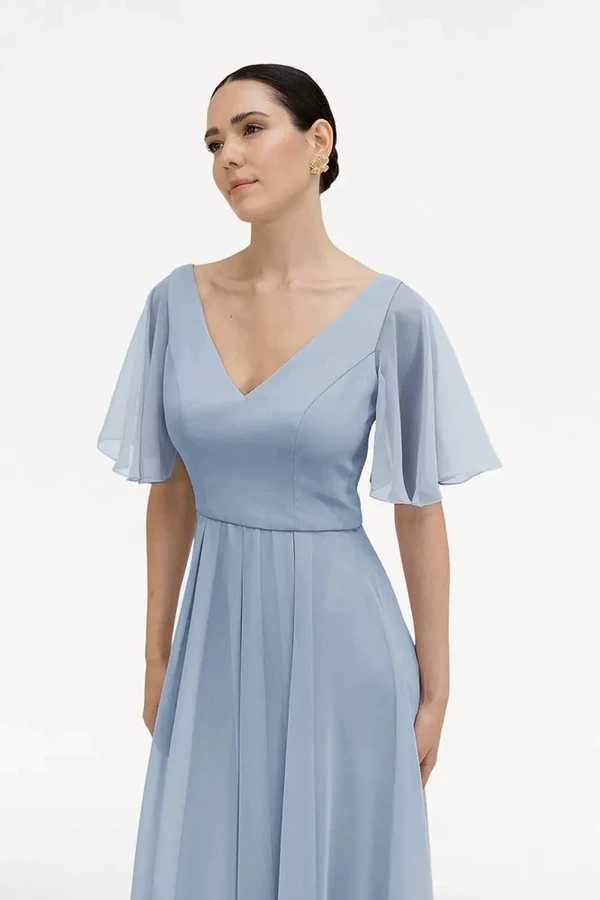 Phoebe Dusty Blue Bridesmaid Dress by TH&TH - det Dusty Blue Phoebe bridesmaid dress by TH&TH, fabric and neckline detail