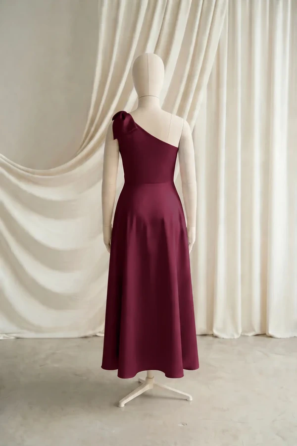 Mara Junior Bridesmaid Dress by TH&TH – Burgundy – Merlot – Back Mara junior bridesmaid dress by TH&TH in Merlot, full-length back view