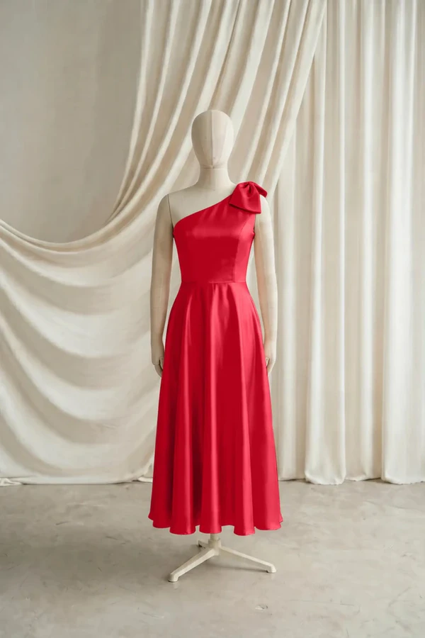 Mara Junior Bridesmaid Dress by TH&TH – Red – Ruby – Front Mara junior bridesmaid dress by TH&TH in Ruby, full-length front view