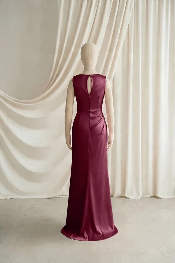 Nala Junior Bridesmaid Dress by TH&TH – Burgundy – Merlot – Back Nala junior bridesmaid dress by TH&TH in Merlot, full-length back view